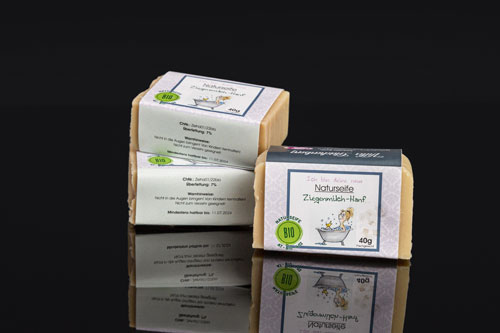 Individuell gestaltbare Wunschseifen für besondere Anlässe wie Hochzeiten, Geburtstage und Taufen. Perfekt als Gastgeschenke oder Werbeträger.